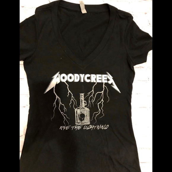 Woodycreek V Neck Women’s Tee - Picture 3 of 3